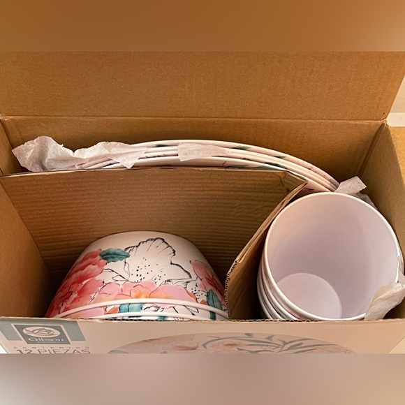 12 Pieces Melamine Dinnerware Set (ELENA ROSE) - Picture 3 of 7